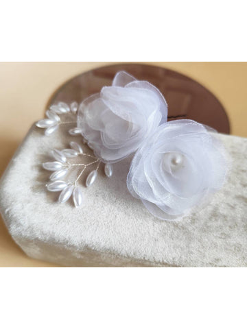 Par Camélia de Organza com Grampos de Pérolas Arranjo Noiva
